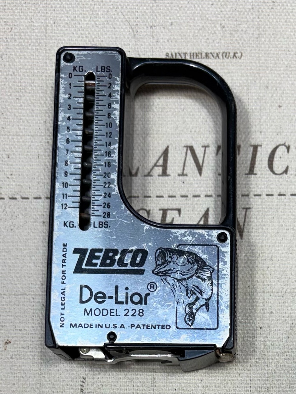 Vintage Zebco Fisherman's De-Liar Model 228 Tape Measure Weight Scale Made N USA